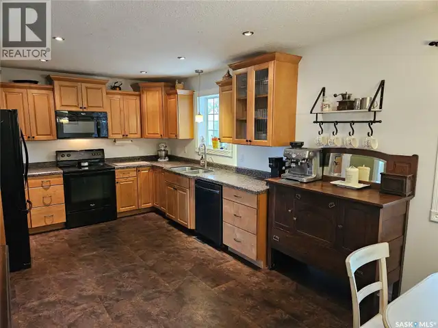 Redvers South Acreage. Antler Rm No. 61, Saskatchewan in Houses for Sale in Regina - Image 26