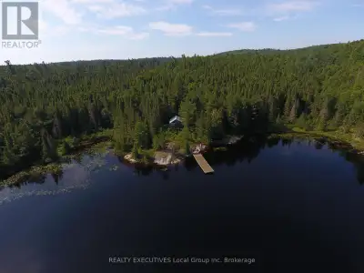 Temagami, looking for that one of a kind wilderness waterfront property in an Unorganized Township t...