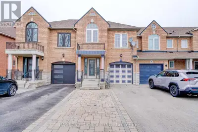 42 MAPLE SUGAR LANE Vaughan (Patterson), Ontario