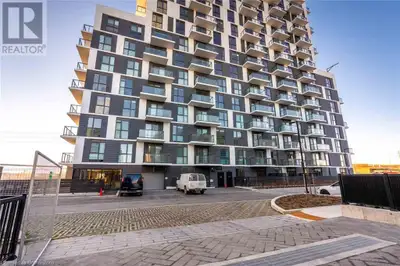 345 WHEAT BOOM Drive Unit# 513 Oakville, Ontario