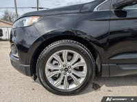 | Panoramic Vista Roof | Heated Front Seats | Heated Steering Wheel | Memory Seat | Rain-Sensing Wip... (image 8)
