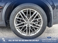 ?? Key FeaturesExperience top-tier luxury with this 2022 Acura MDX Platinum Elite SH-AWD, Acura’s fl... (image 5)