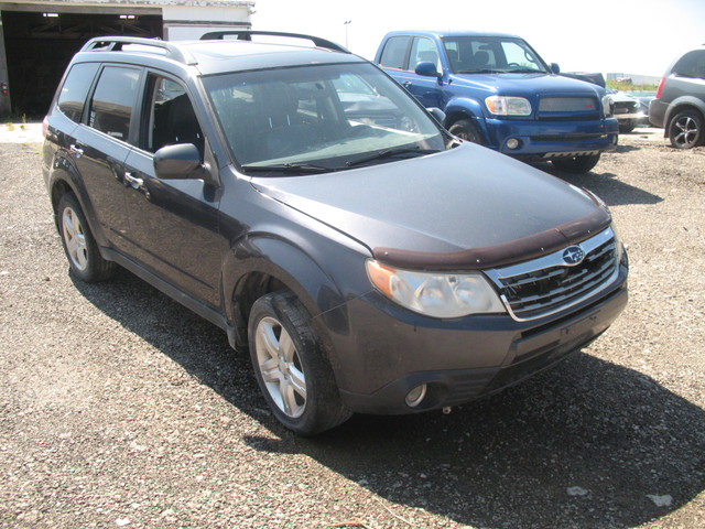 **OUT FOR PARTS!!** WS0077861 2010 SUBARU FORESTER in Auto Body Parts in Woodstock - Image 4