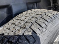 This Ram 1500 boasts a EZL 5.7L HEMI(R) VVT V8 w/ MDS & eTorque engine powering this Automatic trans... (image 9)