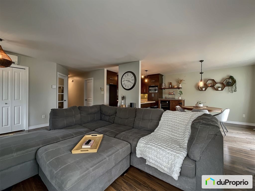 $329,000 - Condominium for sale in Sherbrooke (Rock Forest) — photo 2