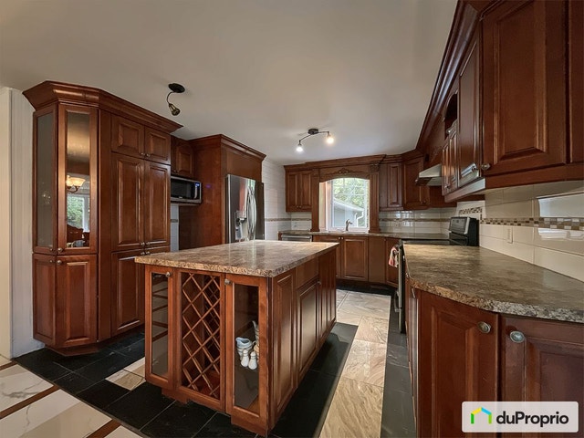 $650,000 - Bungalow for sale in Mascouche — photo 1
