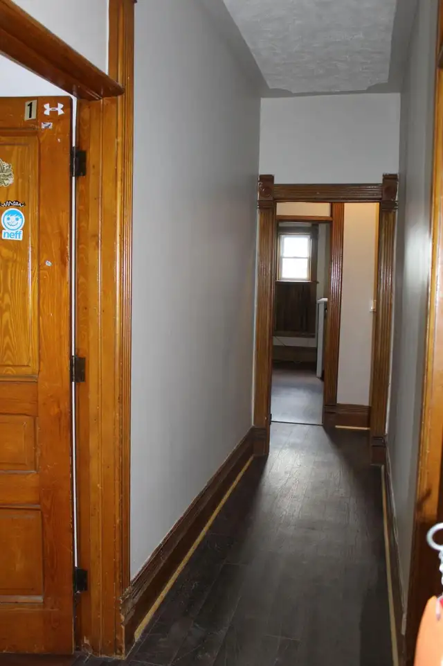 62 DORSET ST - STUDENT RENTALS AVAILABLE in Room Rentals & Roommates in Kitchener / Waterloo - Image 18
