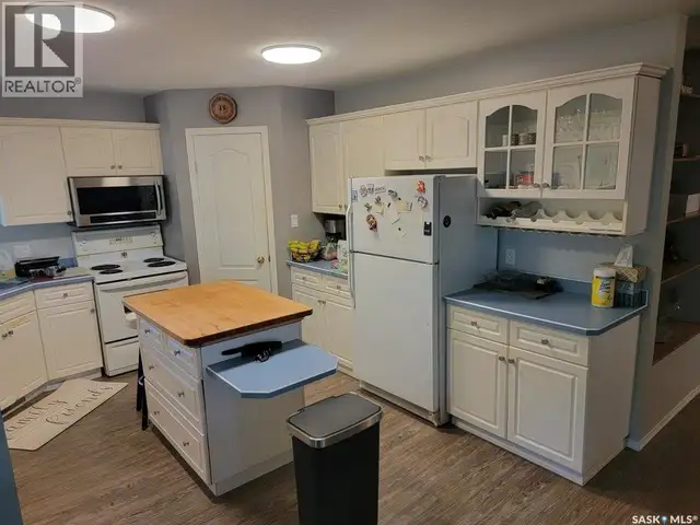 309 Third AVENUE E Pleasant Valley Rm No. 288, Saskatchewan in Houses for Sale in Saskatoon - Image 9