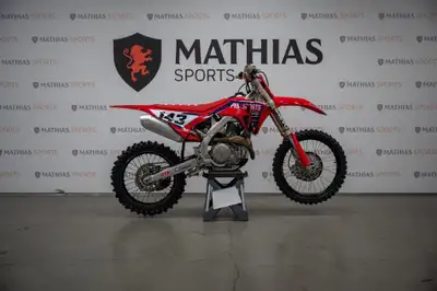 Motocross HONDA Crf450r 2025 Les photos peuvent être à titre indicatif et sans inscription. Les prom...