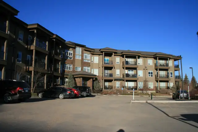 Fully Furnished 2 Bedroom 2 Bath + Den