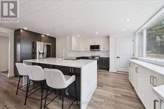1085 AUSTIN LANE Lake of Bays (Mclean), Ontario in Houses for Sale in Muskoka - Image 17