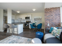 Village Green I & II - 700 & 710 Sir John A. Macdonald Blvd. Fall Into Savings: Lease Now & Get 1 Mo... (image 2)