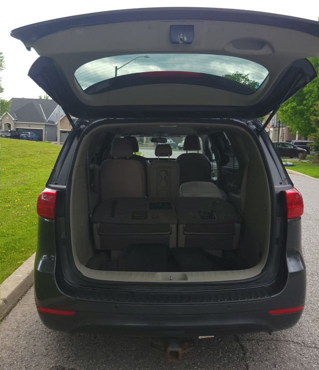 2016 Kia Sedona 8-Seater, Safety Certified, Great Condition in Cars & Trucks in Ottawa - Image 4