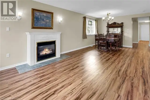 7 VILLAGE Drive Smithville, Ontario in Houses for Sale in Hamilton - Image 10