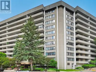 LOCATION!!! OPPORTUNITY KNOCKS!! Don't miss your chance to own this spacious 2-bedroom condo in a hi...