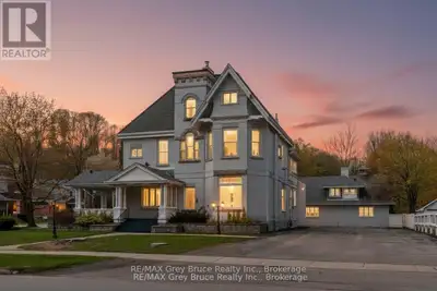 Set on a prominent 165 x 120 ft lot (approximately 0.45 acres) in one of Owen Sound's most desirable...
