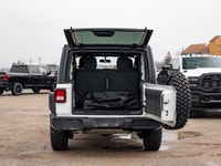Welcome to Barrie Dodge Chrysler Jeep. CARFAX Canada No Reported Accidents CARFAX Canada One Owner T... (image 7)