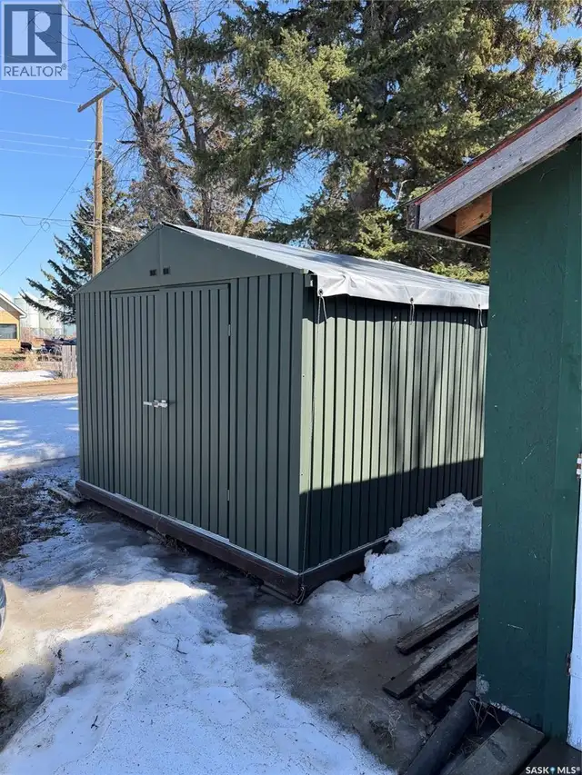 222 1st AVENUE Glaslyn, Saskatchewan in Houses for Sale in Prince Albert - Image 17