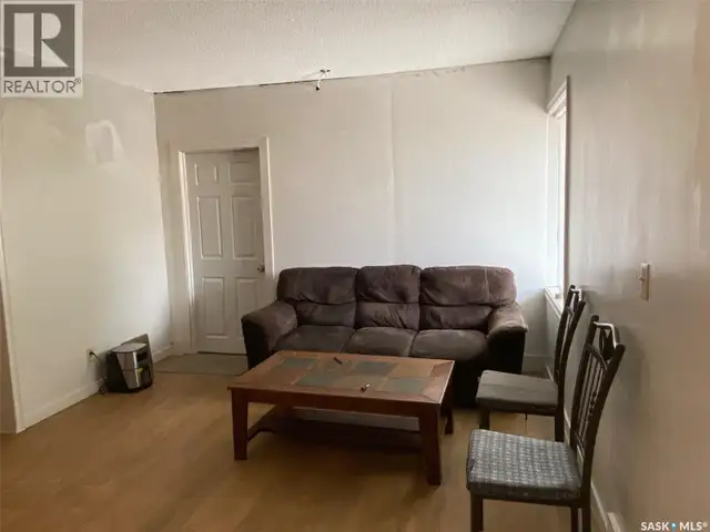 31 Irwin AVENUE Yorkton, Saskatchewan in Houses for Sale in Regina - Image 6