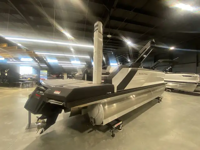 2024 Manitou Cruise 22 Switchback in Powerboats & Motorboats in Saskatoon - Image 11