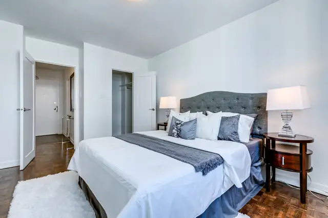 2335 Lake Shore Blvd West - Two Bedroom Apartment Apartment for  in Long Term Rentals in Mississauga / Peel Region - Image 6