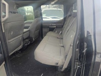 Perfect Auto CLEAN CARFAX - XTR PKG - 5.O L GAS - 4X4 - PANORAMIC SUN ROOF - NAVIGATION - BACK UP CA... (image 8)