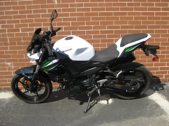2019 KAWASAKI Z400 ER400D ABS in Street, Cruisers & Choppers in City of Toronto - Image 8