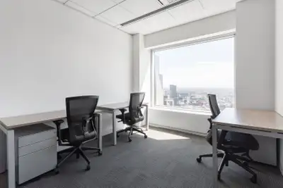 A fully serviced private office with 15 people, ready to use from day one. Work with focus and priva...