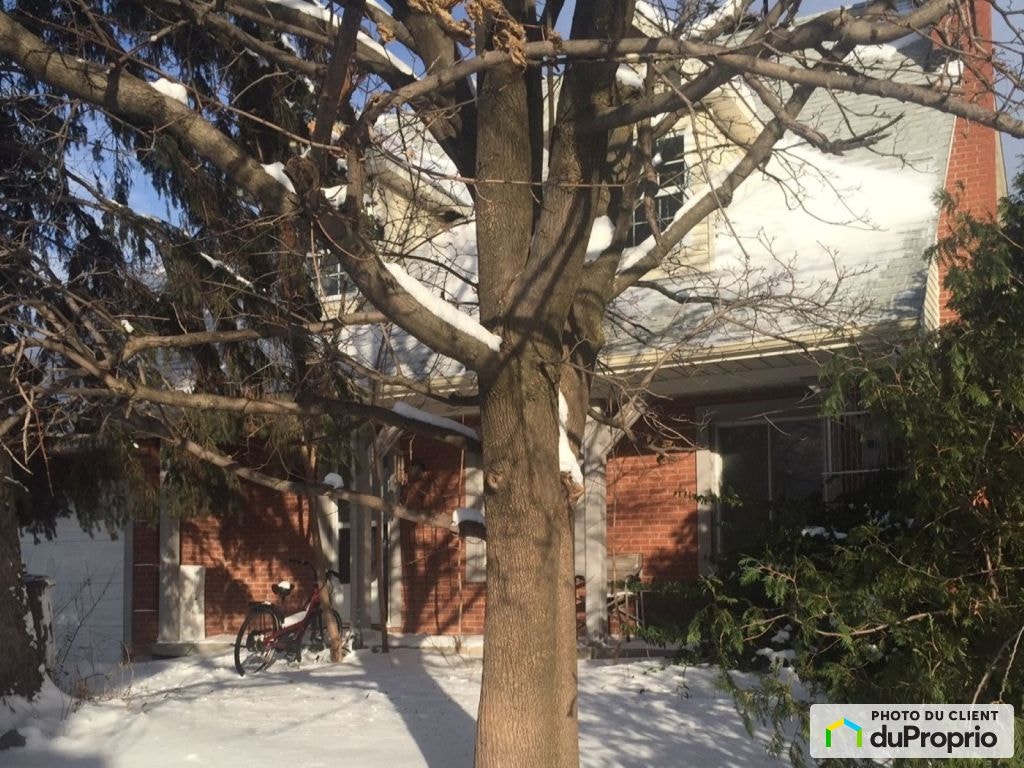 $775,000 - 2 Storey for sale in Brossard — photo 1