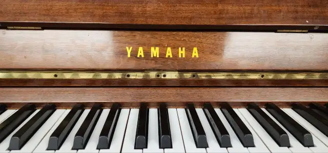 YAMAHA Professional Series Acoustic Piano in Pianos & Keyboards in City of Montréal - Image 2
