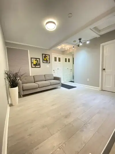 Room to rent available furnished