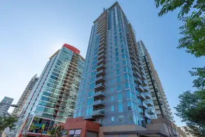 Stunning fully furnished, fully equipped 2 bedroom, 2 bath condo in the very desired Union Square. T...
