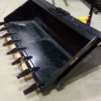 Bobcat Skid Steer Loader Buckets, Smooth Edge or Tooth