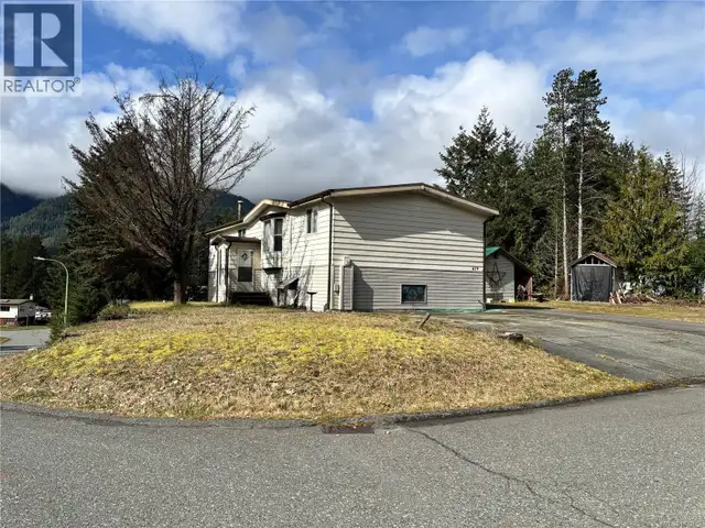 419 Golden Hinde Pl Gold River, British Columbia in Houses for Sale in Campbell River - Image 32