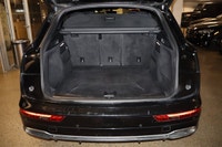 This Audi Q5 has a strong Intercooled Turbo Premium Unleaded I-4 2.0 L/121 engine powering this Auto... (image 7)