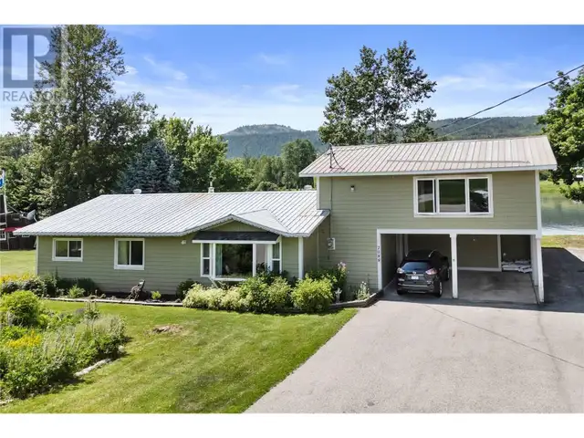 7088 97A Highway Grindrod, British Columbia in Houses for Sale in Vernon - Image 4