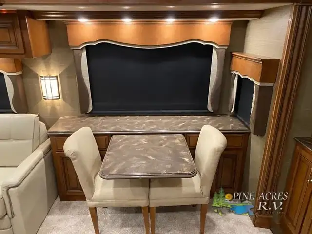 2015 Fleetwood RV Providence 42M only 027,446 Miles in RVs & Motorhomes in Moncton - Image 21