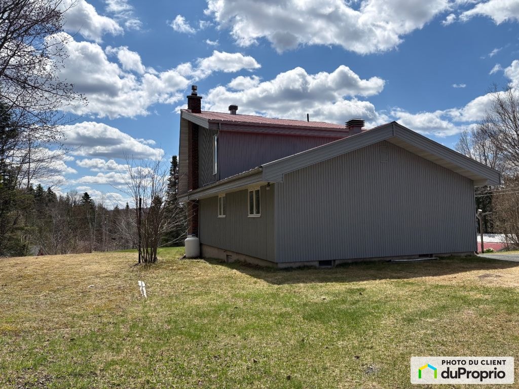 $299,990 - 1 1/2 Storey for sale in Lac-Etchemin — photo 3