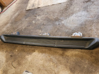07-17 Ford Expedition left running board