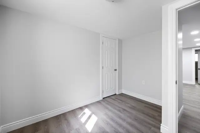 Spacious 2-Bedroom 1 Bath Lower Unit w/ AC, laundry in Long Term Rentals in Windsor Region - Image 3