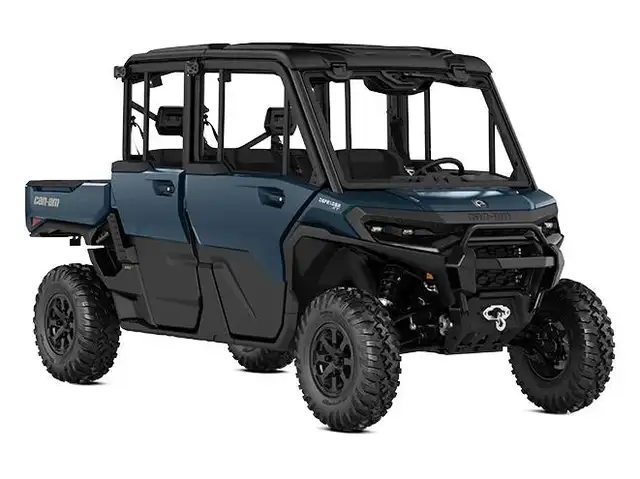 2026 Can-Am Defender MAX XT CAB HD11 in ATVs in New Glasgow - Image 2