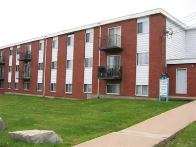 129 Albro Lake Road These large apartments are conveniently located on Albro Lake Road in Dartmouth....
