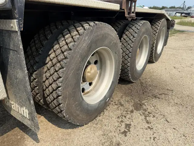 2020 KENWORTH T800 in Heavy Trucks in Saskatoon - Image 32