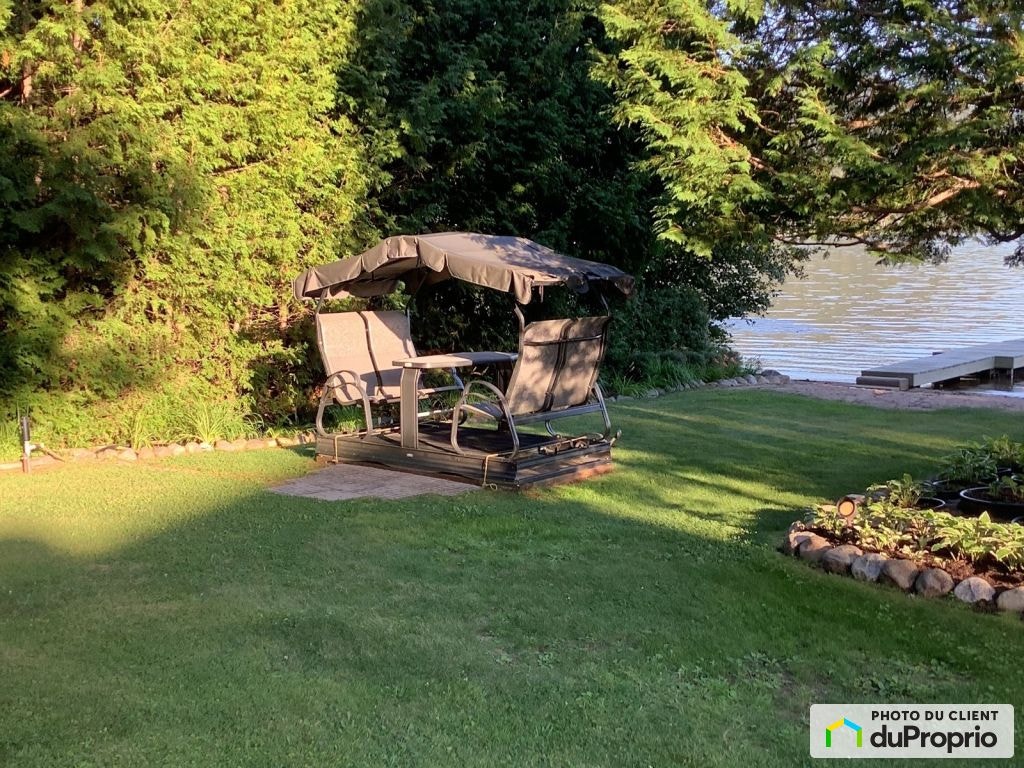 $849,995 - Cottage for sale in St-Donat — photo 2