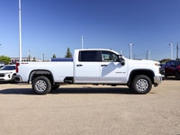 This Chevrolet Silverado 3500HD delivers a Turbocharged Diesel V8 6.6L/403 engine powering this Auto... (image 7)