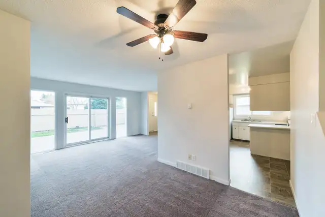 Lord Byron Townhouses - 3 Bedroom Townhouse House for Rent in Long Term Rentals in Edmonton - Image 6