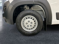 Check out this vehicle's pictures, features, options and specs, and let us know if you have any ques... (image 8)