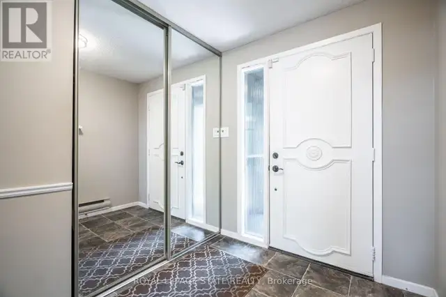 15 - 1967 MAIN STREET W Hamilton (Ainslie Wood), Ontario62865718093442121