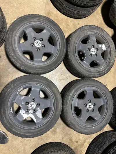 1999-2004 Honda Odyssey OEM Rims And 215/55/16 Falken Ziex ZE950 All Season Tires For $299 Firm Trea...