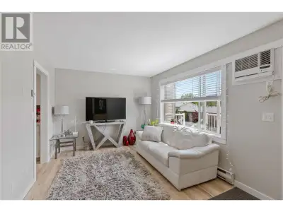 Enjoy the peace and privacy of this top-floor unit with generous natural light, in-suite laundry, an...
